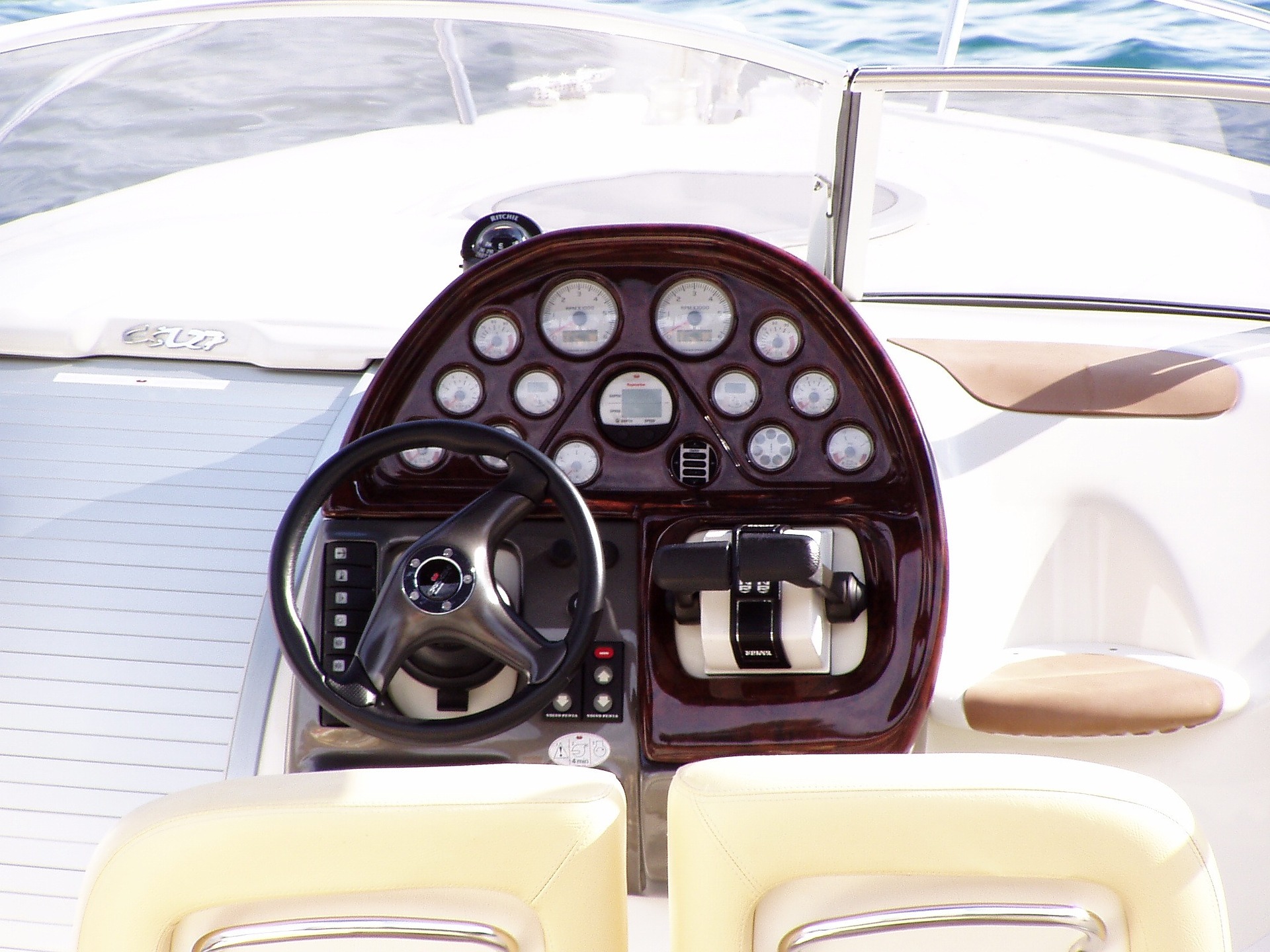 QVT speedboat-192017_1920 Qualité de vie au travail